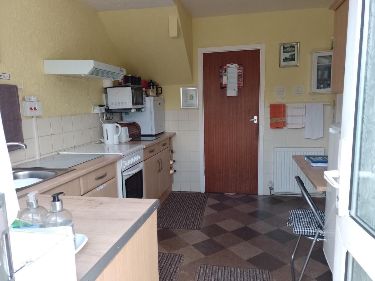 Super Single Room Cardiff Eksteriør billede