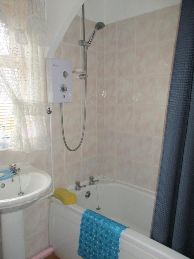 Super Single Room Cardiff Eksteriør billede