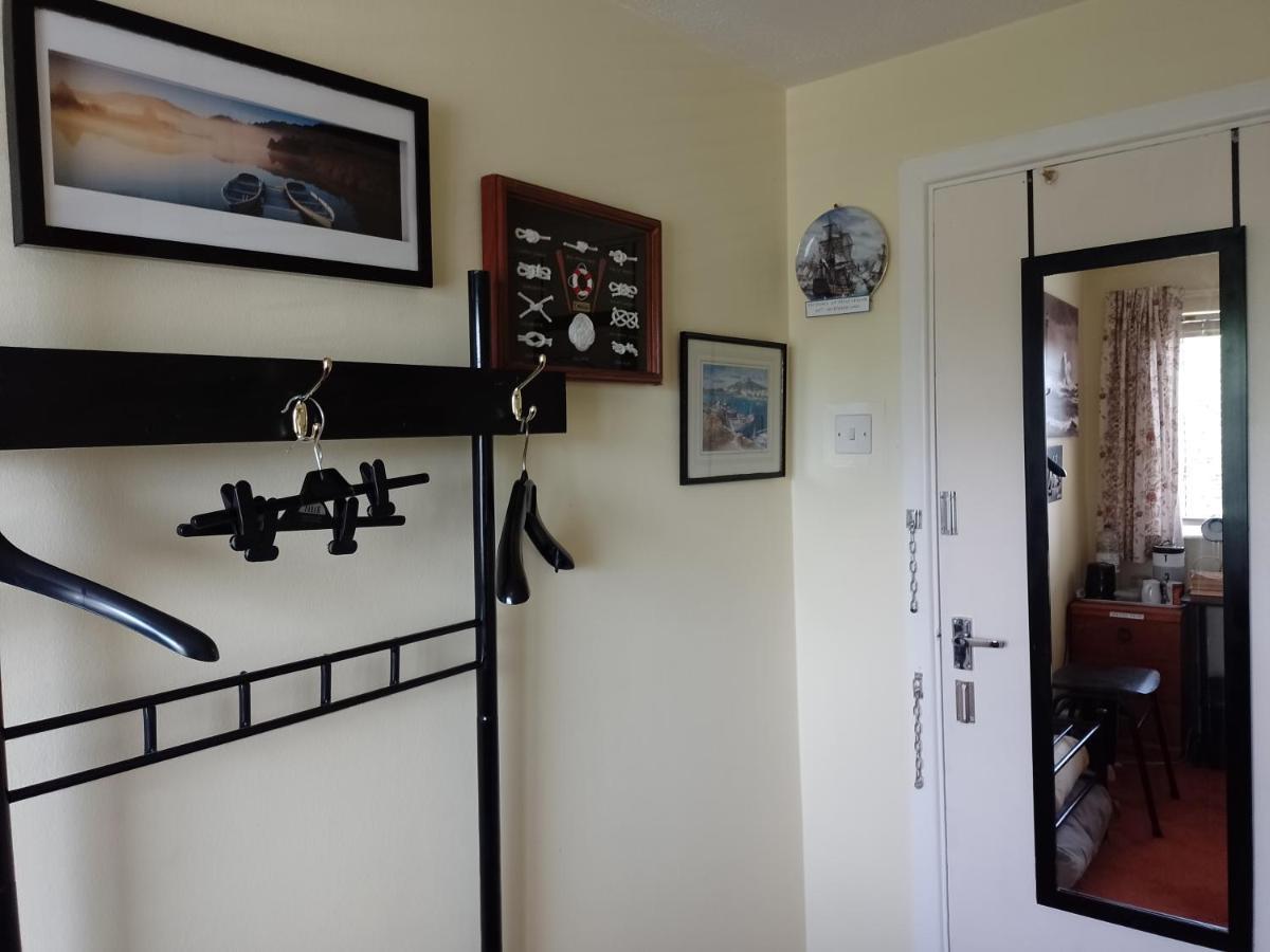 Super Single Room Cardiff Eksteriør billede